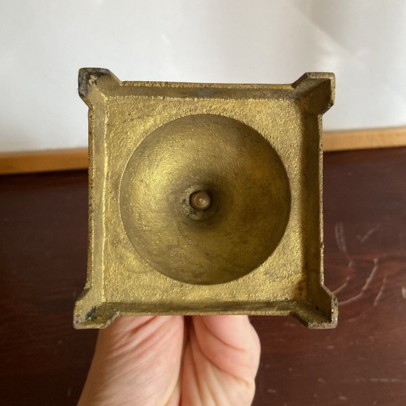 Three Vintage Brass Metal Candlesticks Boho Patina Rustic Farmhouse Eclectic - Picture 8 of 9